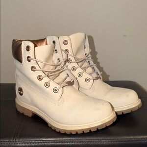 Timberland White Leather Boots with Metallic Bronze Collar